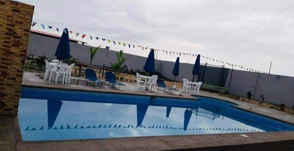 פלאיאס Hostal Las Garzas Del Pelado מראה חיצוני תמונה